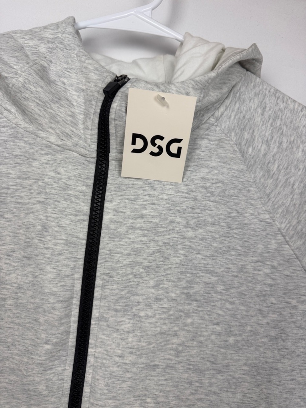 DSG Light Gray Full-Zip Hoodie with Black Trim Women’s Medium New With Tags - Picture 4 of 6